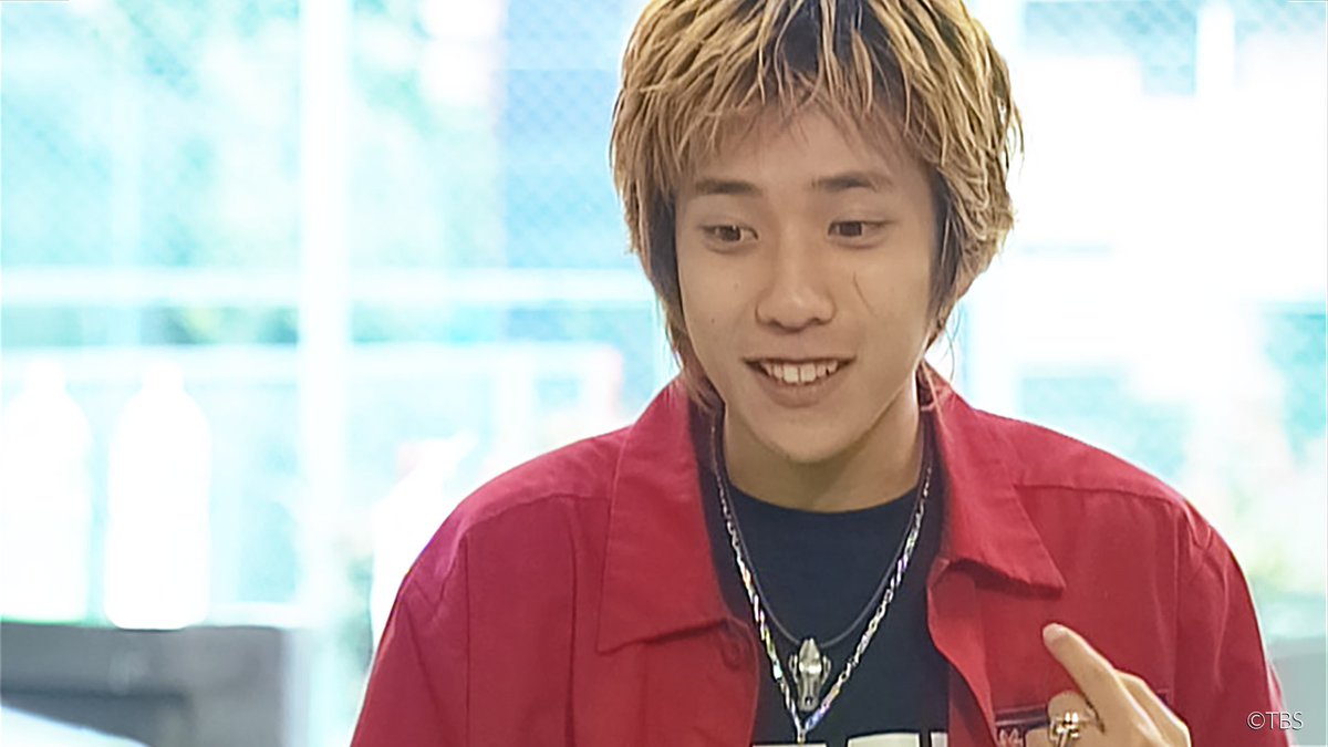 🗣あなたは誰かに憧れていますか？ ￣￣ V