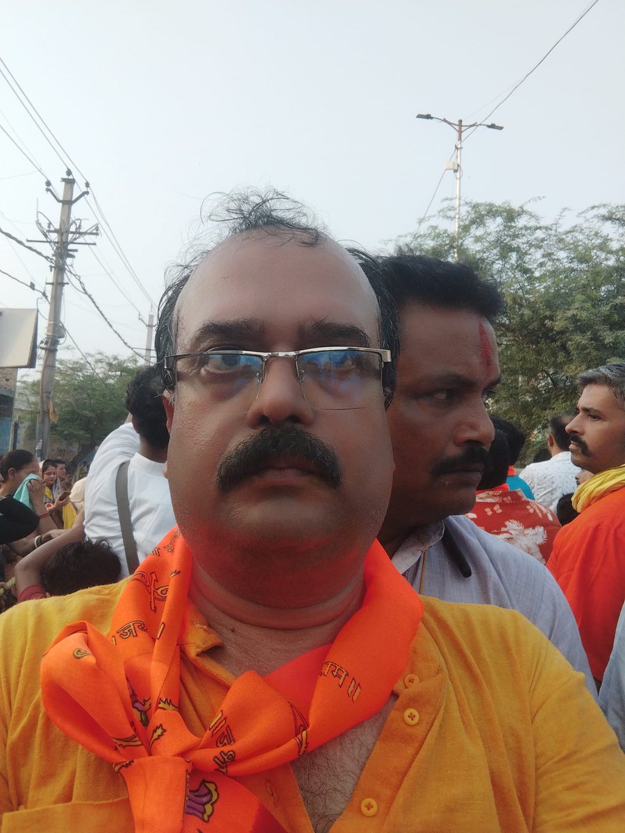 kumarharesh's tweet photo. Please give me #TICKET from #BurariAssembly in the upcoming #elections. I assure you that after #winning this seat with a #hugemargin, I will dedicate it at your feet. #mahakal has blessed me. I am a simple person, who works for the society & always think about social services. https://t.co/LmGC4NK2Es