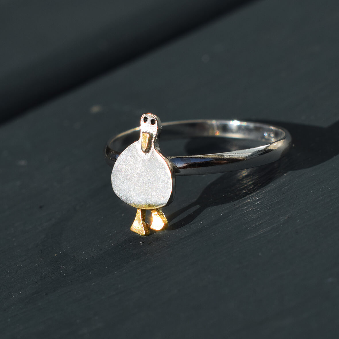 FreshFleeces's tweet image. This is a reminder that today is your last chance to buy one of our silver rings.

Don't worry, our shelves won't be empty...we've lots of new jewellery designs online and on the way.

freshfleeces.com/collections/ri…

#animalring #ducklove #farmgirl #countrystyle #farmstyle