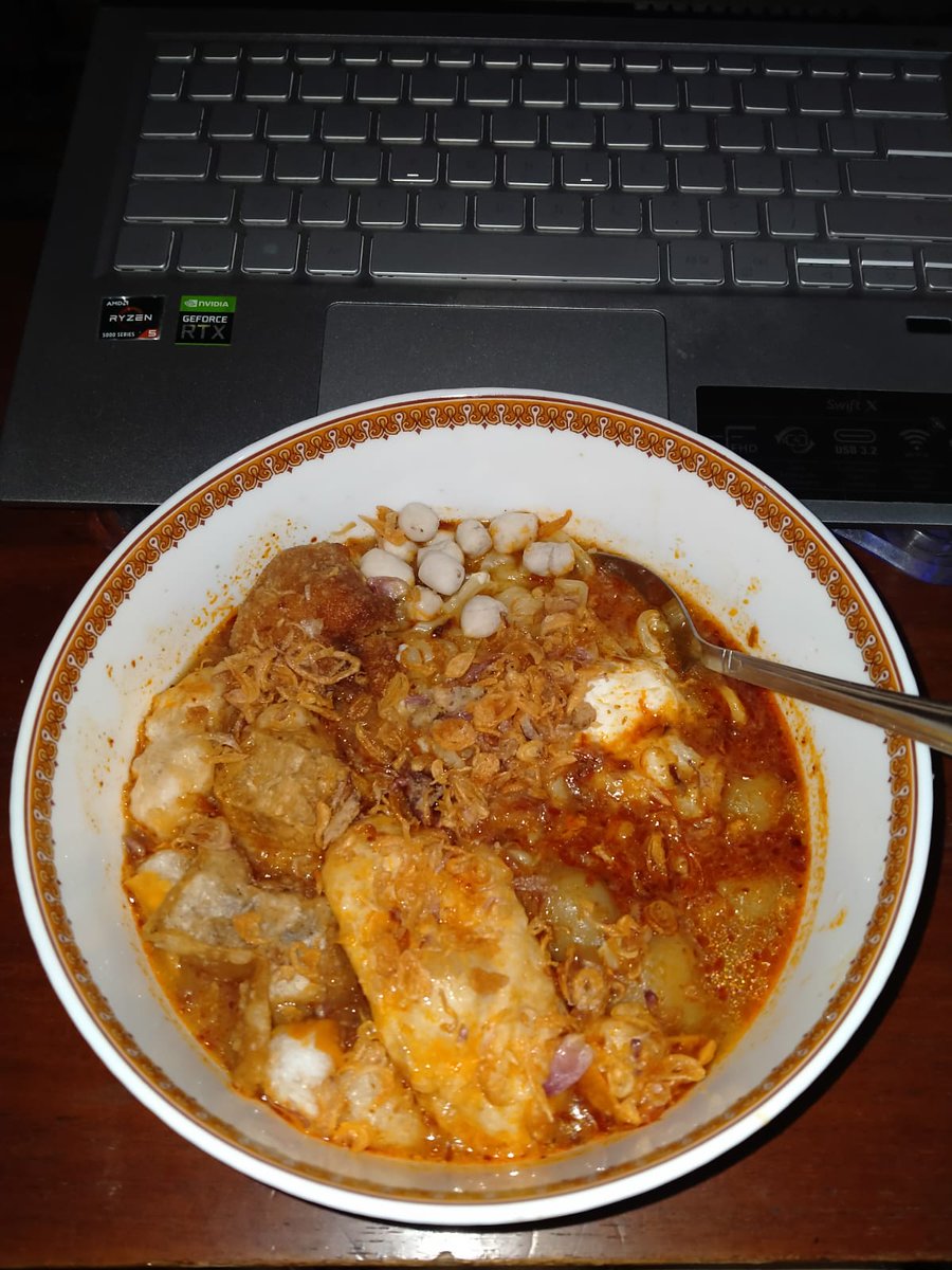 yeample's tweet image. pipipippp baso aci Mozarella mau lewatt🫶🏻 bisa checkout lewat oren, ijo, hitam yaaah, gratis ongkir😍 link cek pin/ DM ya
s.shopee.co.id/6fNL2Ex06z