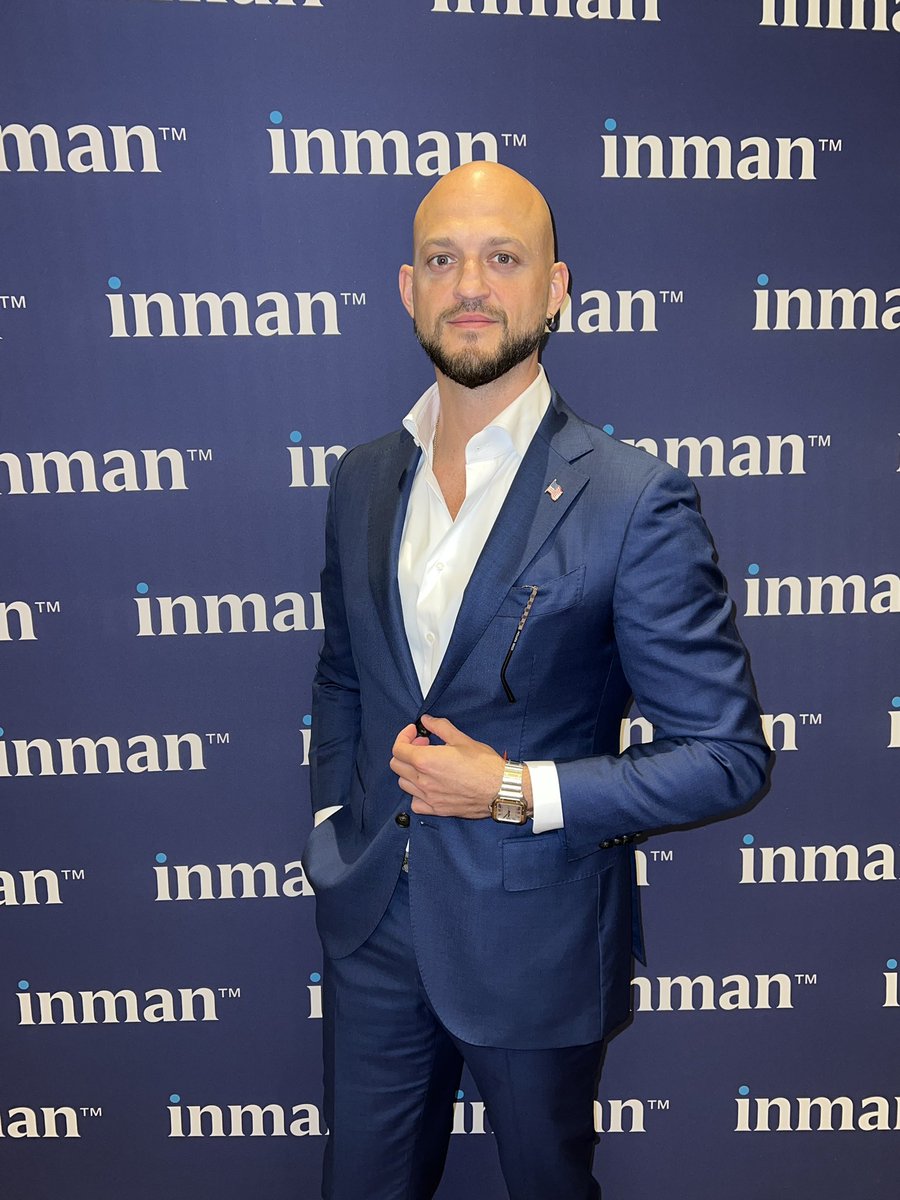 nilelundgren's tweet photo. What a day at Inman Connect in Las Vegas!!!  @Serhant_ 

#ICLV24 #inmanconnect 

#mercedesbenzplaces https://t.co/fkhqc6tL42