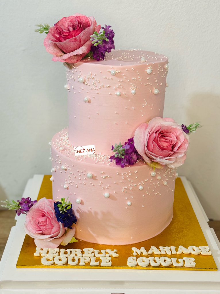 🎂 Des gâteaux 
- modèles simples: à partir 10.000 f 
- modèles personnalisés: à partir 25.000 f

🍣 Des mignardises : à partir 2.000 f

☎️+225 07.58.24.76.67 
(Whatsapp/Appel)

Retrouvez la page sur : 
Facebook / TikTok / Instagram / LinkedIn / SnapChat