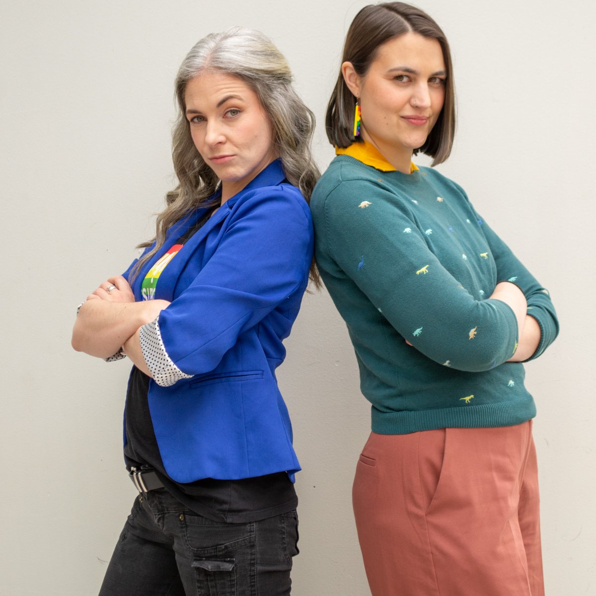 Meet our team captains! 🧠💪

In one corner, <a href="/Constababble/">Lee Constable 🔥</a>, the eco-energiser! In the other, @RaynerExplainer, the cosmic communicator! 

Who are you rooting for, #TeamLee or #TeamRachel? 

#NSQ2024 #ScienceWeek #WithSTEMYouCan 

nationalsciencequiz.com.au/contestants/