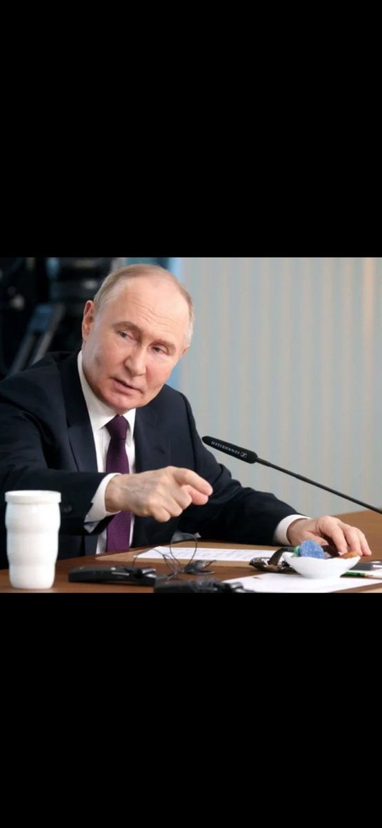 BGatesIsaPyscho's tweet photo. 🇷🇺 “97% of the Worlds Terrorist attacks are made by the CIA”

- Vladimir Putin 

Absolutely crazy statement - do you think Putin is right? https://t.co/dPphQs8Lx6