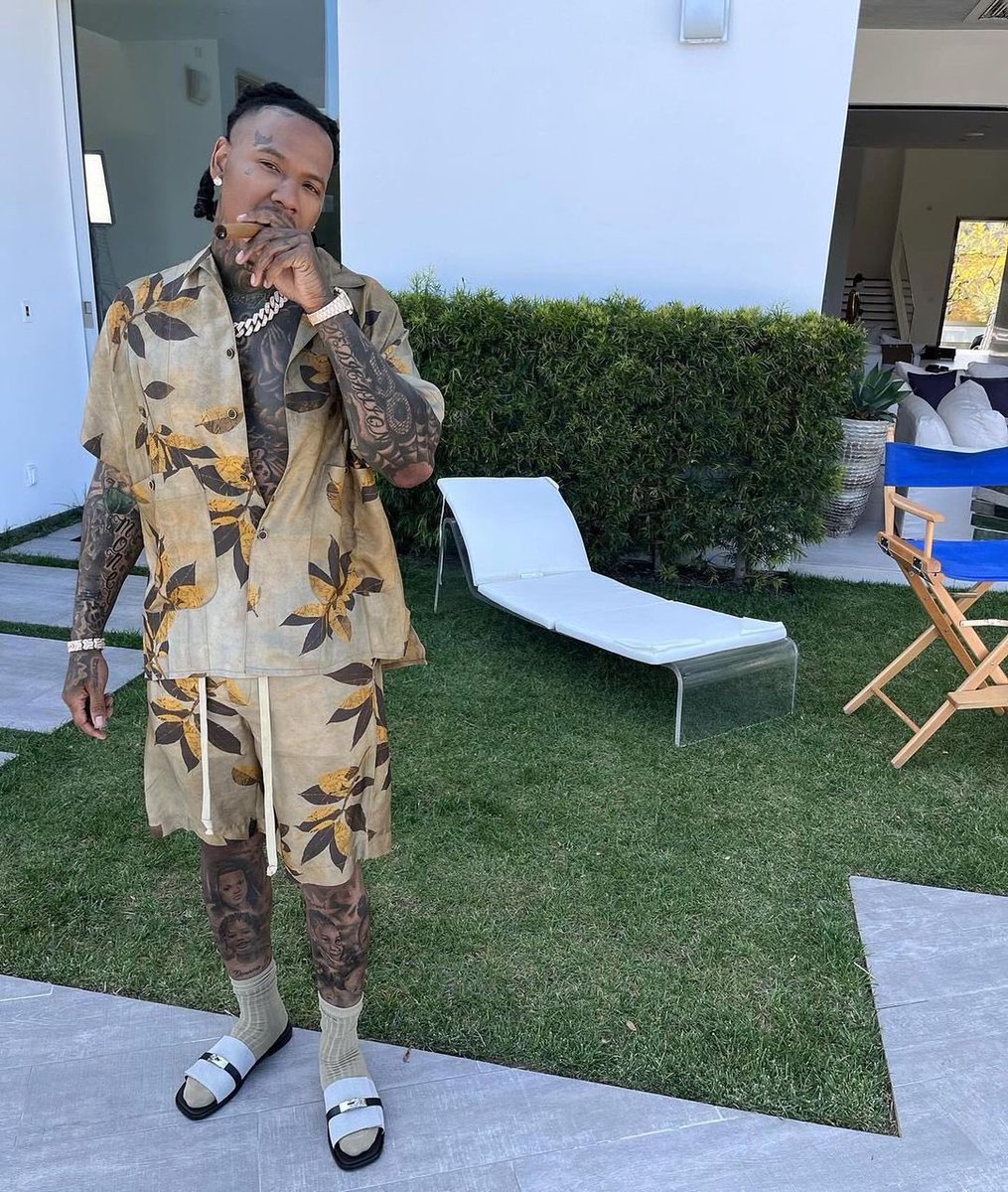 Chilukinz's tweet photo. @_YungBleu @NICKIMINAJ @coi_leray @chrisbrown @Jeremih @brysontiller @mustard @trvisXX @MetroBoomin @theweeknd @1future @TylaYaweh @BrentFaiyazBR Men’s grooming on @MoneyBaggYo for blakeiana “Pricey” music video https://t.co/QbRn7D6ACt