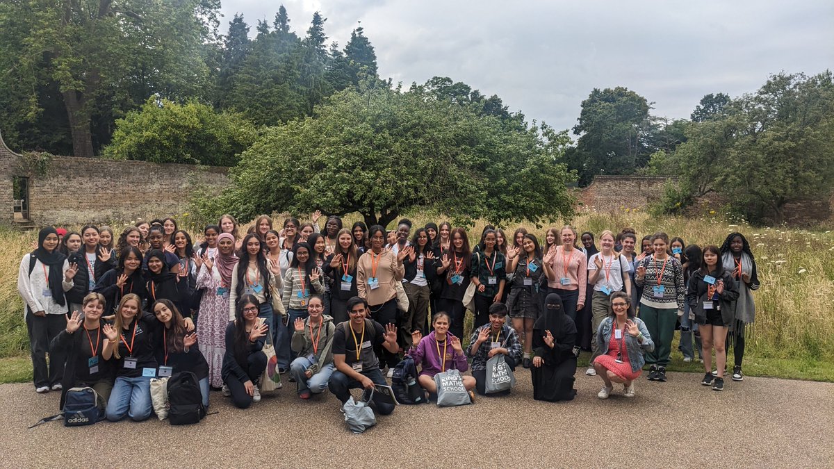 kingsmathschool's tweet image. Another 'Girls Like Maths and Physics' summer school completed! 

Approximately 200 YR 10 students explored the wonderful world of STEM free of charge at our school.

A week packed with activities incl. building &amp;amp; launching rockets, learning about measuring time &amp;amp; visiting @NPL.
