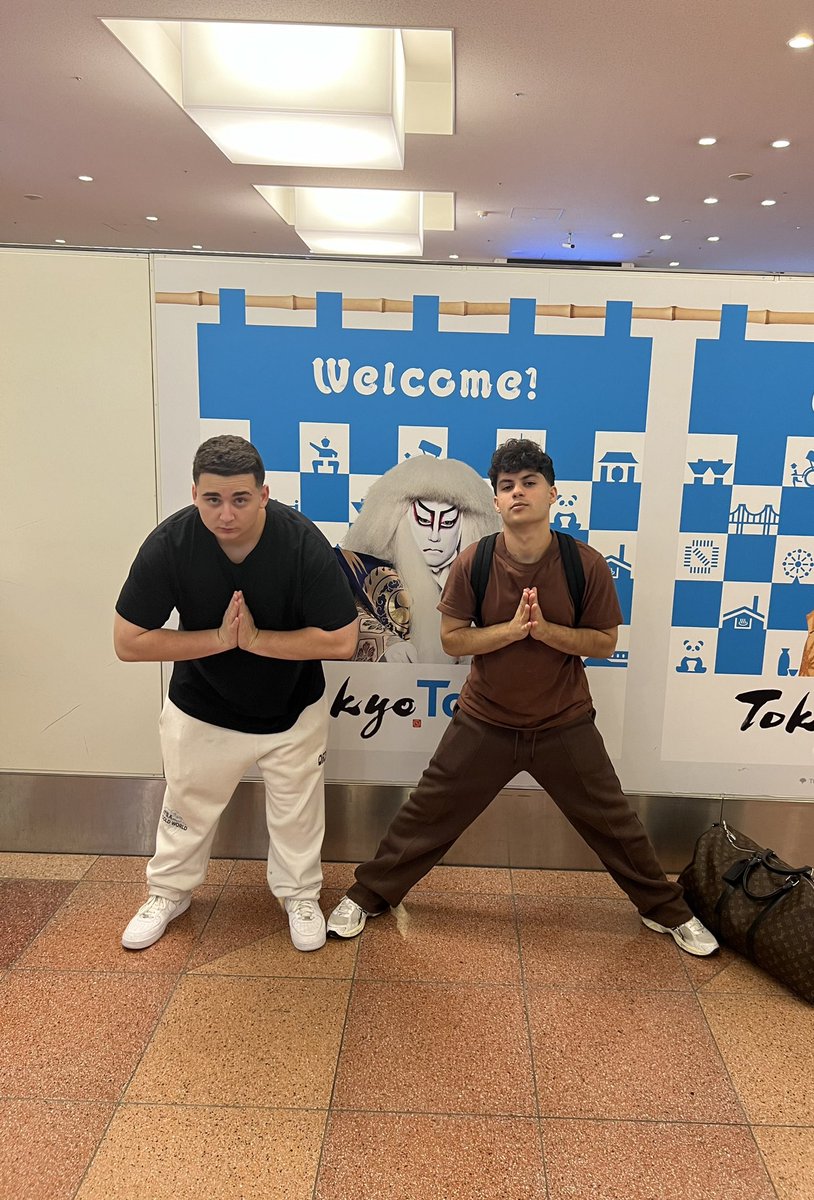 LacyHimself's tweet image. Japan we are inside of you