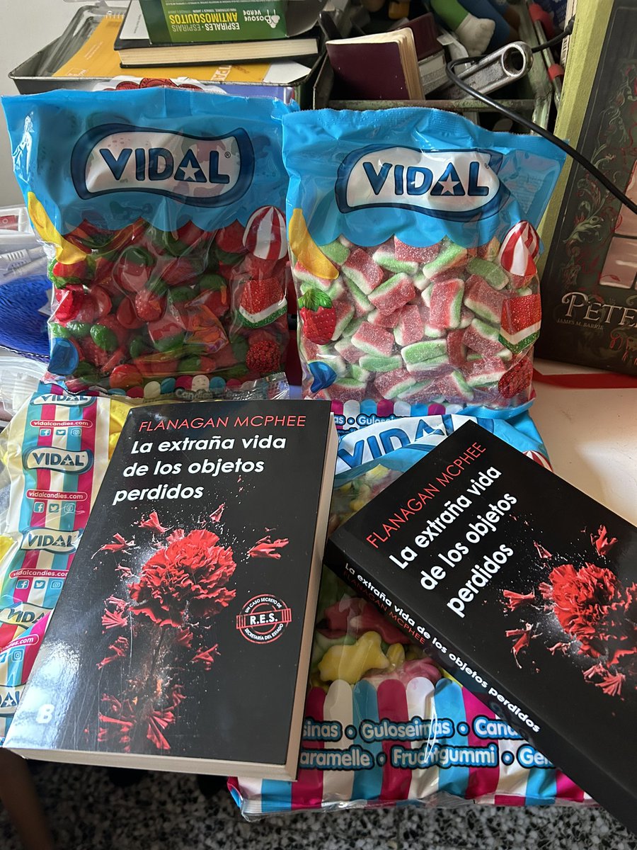 Flanagan McPhee (@flanaganmcphee) on Twitter photo Hoy hay concurso con <a href="/Vidal_Golosinas/">Vidal Golosinas</a>, así que os explico rápido:
Duración: 24 horas
Condiciones: RT al tuit, seguirme a mí y a Vidaly…
Responder a la pregunta:
¿Qué animales famosos ESPAÑOLES se os ocurren?
Premio: 1 libro y 2 kgs de chuches
¡Habrá DOS ganadores!
¡Suerte! Hoy hay concurso con <a href="/Vidal_Golosinas/">Vidal Golosinas</a>, así que os explico rápido:
Duración: 24 horas
Condiciones: RT al tuit, seguirme a mí y a Vidaly…
Responder a la pregunta:
¿Qué animales famosos ESPAÑOLES se os ocurren?
Premio: 1 libro y 2 kgs de chuches
¡Habrá DOS ganadores!
¡Suerte!