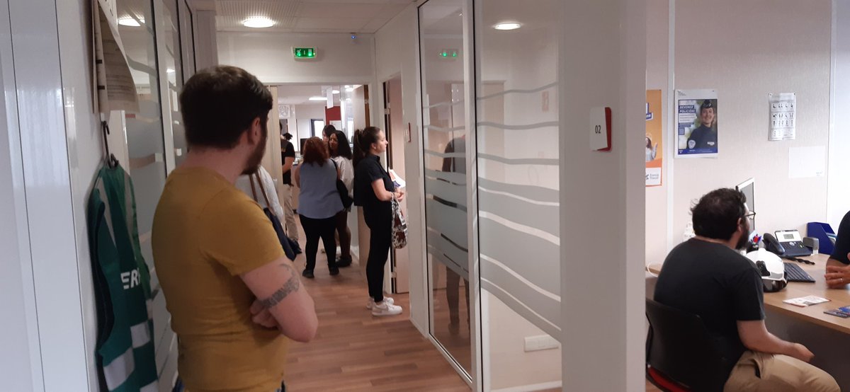 "La matinée des uniformes" aujourd'hui à <a href="/FranceTravail/">France Travail</a> #LézignanCorbières.
 Un engagement, des valeurs, des opportunités !!!! 
Rejoignez nous c est en ce moment !