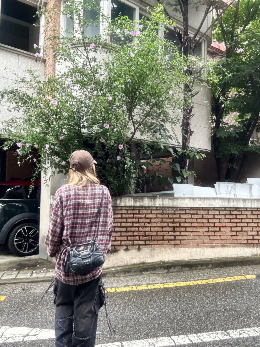 i_ruan_official's tweet photo. https://t.co/7PBnEys13V