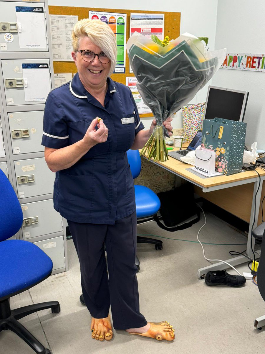 nas_vascular's tweet image. Today, we say goodbye to the legend that is our Diabetes Specialist Nurse, Sandra Hibbert @SalfordCO_NHS
Have an incredible retirement. You’ve been an amazing colleague and friend. You made our MDT into a family.
We love you and will miss you xx