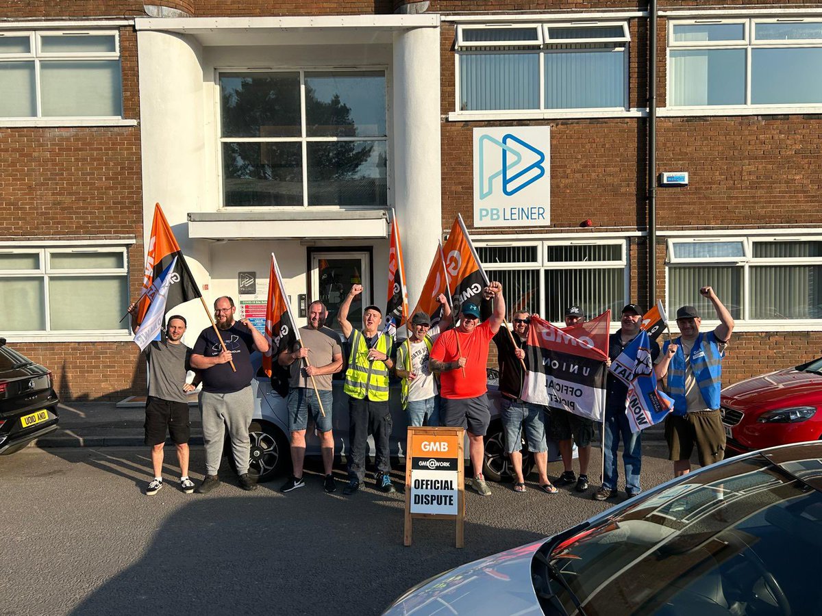 GMorgansGMB's tweet photo. GMB members on a 2 day strike, over pay at PB Leiner. Treforest https://t.co/uW7llOQZIX