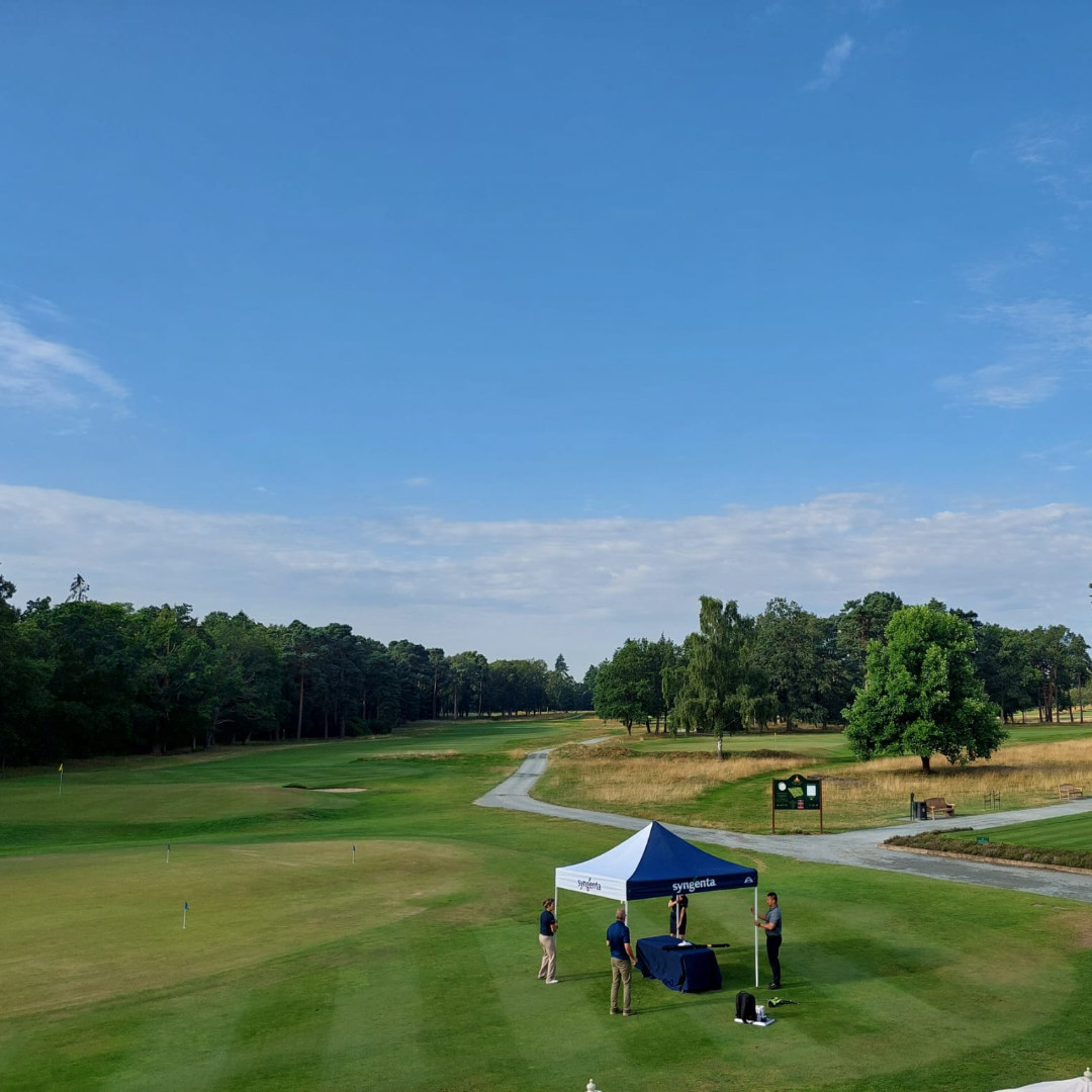 Syngenta Turf UK and Ireland (@syngentaturfuk) on Twitter photo We've hit our target.
All set at <a href="/NorthHantsGC/">North Hants GC</a>, #Fleet for #TurfScienceLive with @ICL_turf
> syngentaturf.co.uk/product/crop-p…
#NorthHantsGolfClub #TurfScience #ICL #GolfCourseMaintenance #TurfManagement #GolfIndustry #Greenkeeping #SportsTurf We've hit our target.
All set at <a href="/NorthHantsGC/">North Hants GC</a>, #Fleet for #TurfScienceLive with @ICL_turf
> syngentaturf.co.uk/product/crop-p…
#NorthHantsGolfClub #TurfScience #ICL #GolfCourseMaintenance #TurfManagement #GolfIndustry #Greenkeeping #SportsTurf