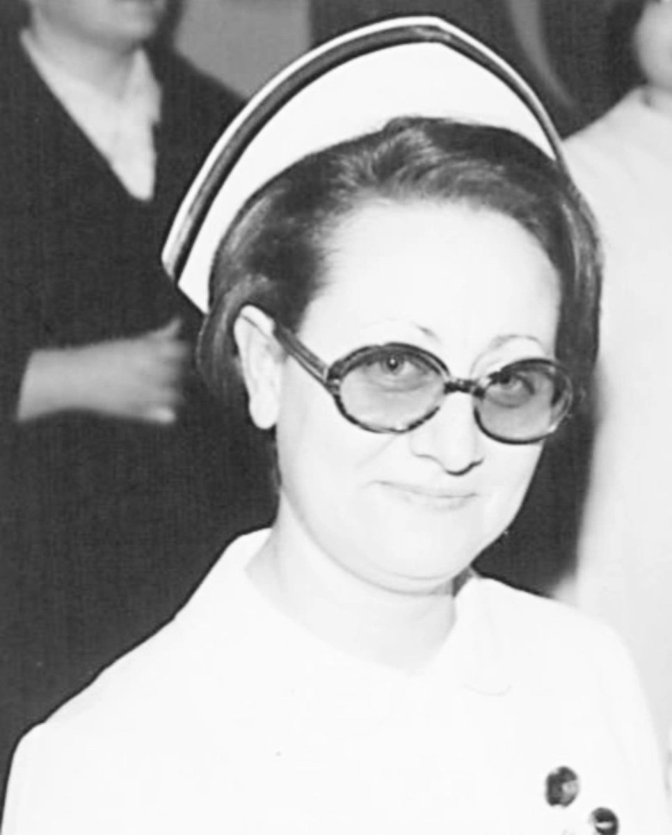 Hemşireliğin duayeni Değerli Hocamız Sayın Gülsevim Çeviker,  mesleğe olan sevgisinin eşsizliği, başarıları ve iyiliklerle dolu bir hayatı arkasında bırakarak, dün gece aramızdan ayrılmıştır. Gülsevim Çeviker Hocamızın yüreklerimizdeki yeri hiç dolmayacaktır, başımız sağ olsun.