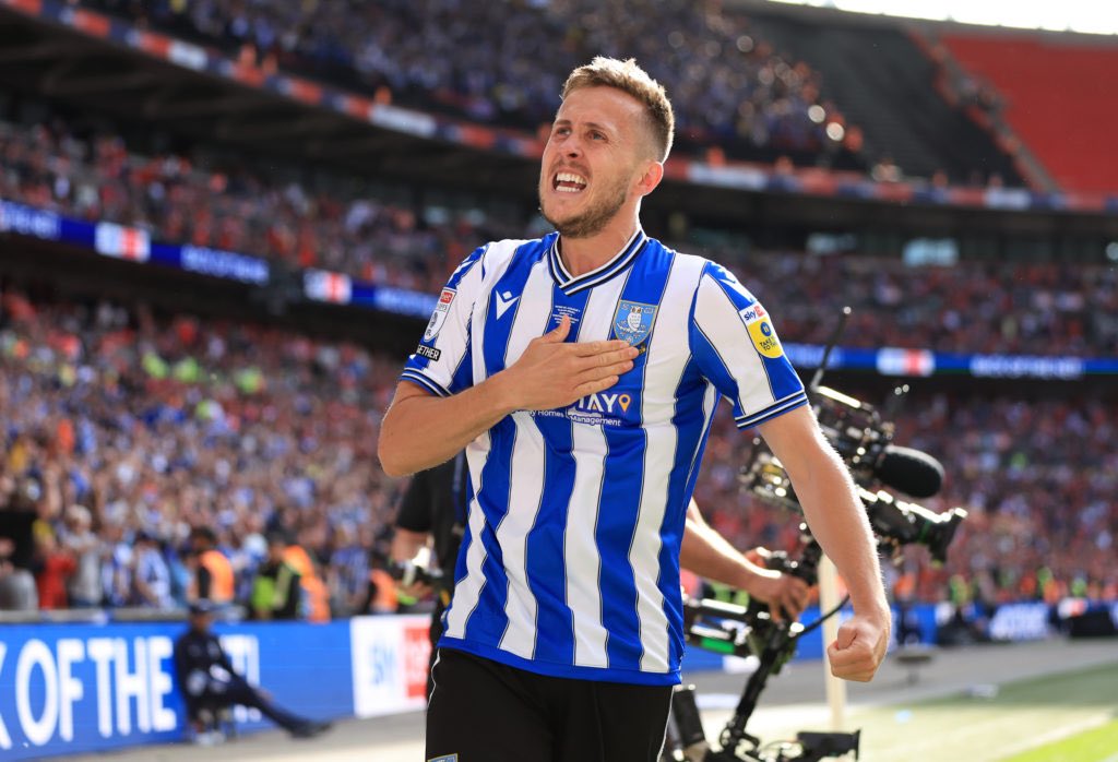 SWFCeveryday's tweet image. No 849 - Will Vaulks. Midfielder Vaulks joined in 2022 on a free transfer from Cardiff. The former Rotherham, Falkirk and Tranmere player, who joined Oxford this summer, was solid during his two years with #SWFC scoring 2 goals in 92 games.