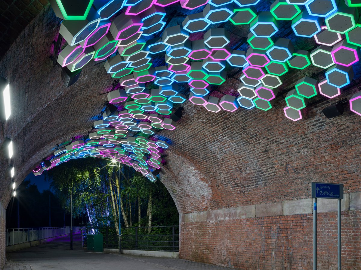 NEWSUBSTANCE's tweet photo. Located on @thecooplive's art trail, visitors will discover a tranquil hive of illuminated LED hexagons and an audio soundscape🎵

We worked with SI Electrical and Architainment to produce the 200+ LED lightboxes and artist Hayley Suviste on the soundscape.

📸Andrew Meredith https://t.co/q8N1avlkJr