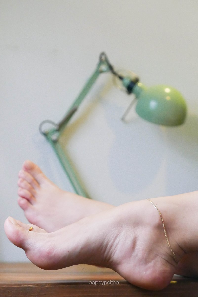 PoppyPeitho's tweet photo. I bet they fit perfectly in your hand
#feet #soles #toes #feetpics #feetcontent #feetlover #feetfetiche #feetfethish #footworshi̇p https://t.co/1feD1ICkuY