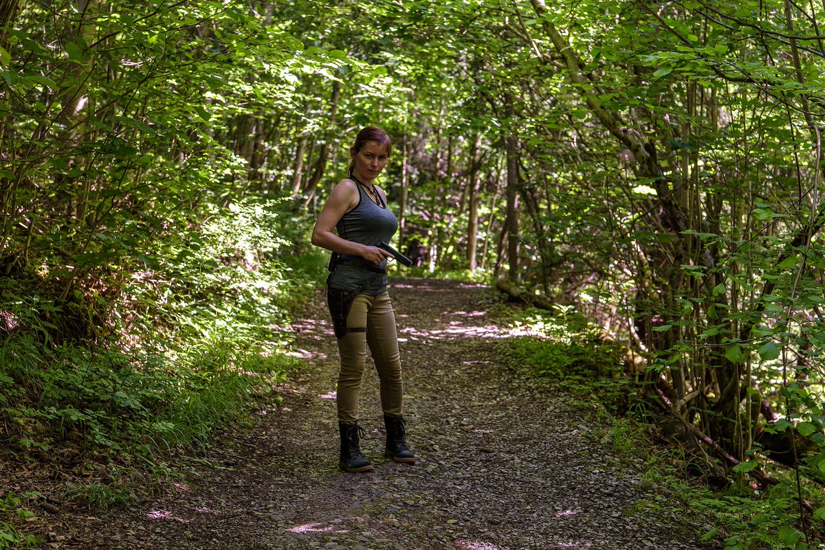 MerchierSonya's tweet photo. RotTR, Desert Tank Top, a mountain range Malá Fatra https://t.co/tjLDcC2CdL