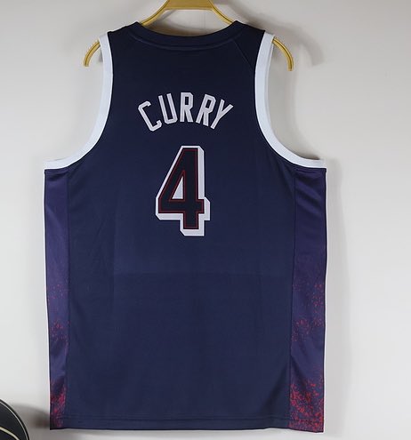 Si EEUU 🇺🇸 gana esta noche a Sudán del Sur 🇸🇸 vamos a sortear esta camiseta de Stephen Curry entre todos los que:

➡️ Deis RT al tweet

➡️ Nos sigáis a mi y a <a href="/BestSh0p/">⚽️ FutJerseysNBA 🏀</a> 

🍀🤞🏻

El ganador se anunciará a través de nuestros perfiles, no se anunciará a través de ninguna cuenta