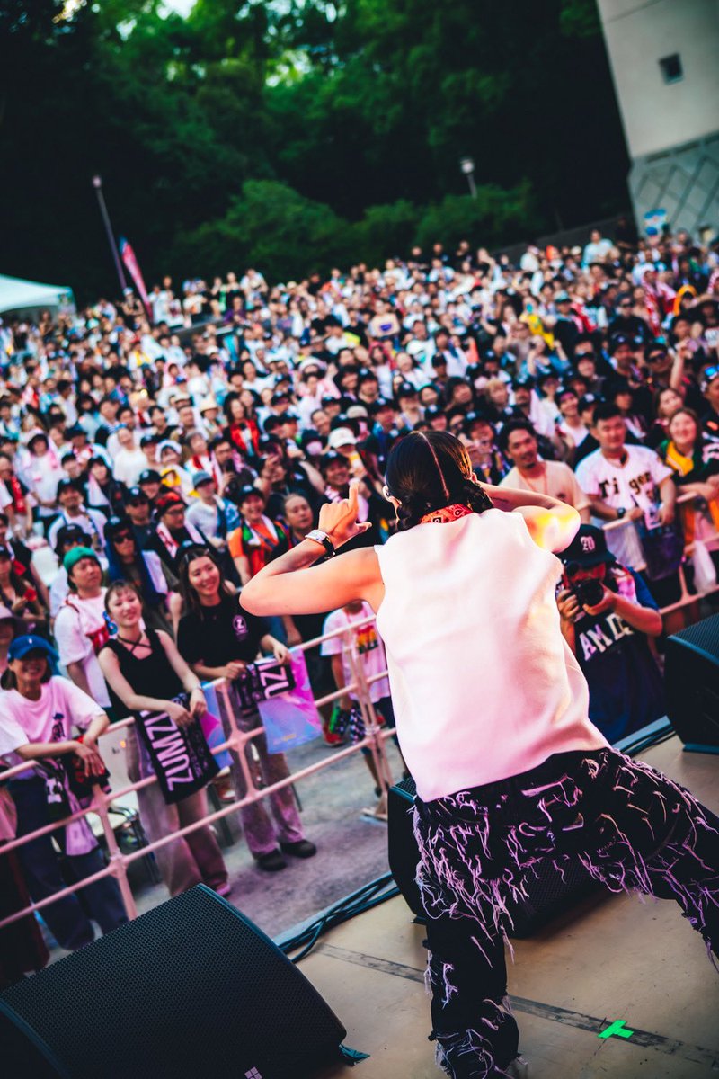 MILO_AttackDem's tweet photo. photo @EasySqueeze1986 
ZUM ZUM FES in 大阪城野外音楽堂
@REDSPIDER_JR 君の時間に踊らさせて頂きました🚀

来た人は分かるよね？
次は皆んなでNEW STYLEコマネチ🔫

だよね？ https://t.co/2OE4r9UQij