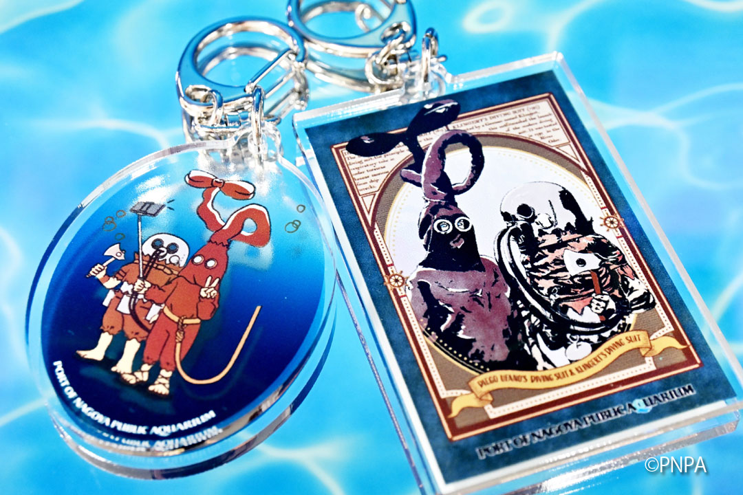 潜水服グッズ、続きましてはステッカーとアクリルキーホルダーが出来