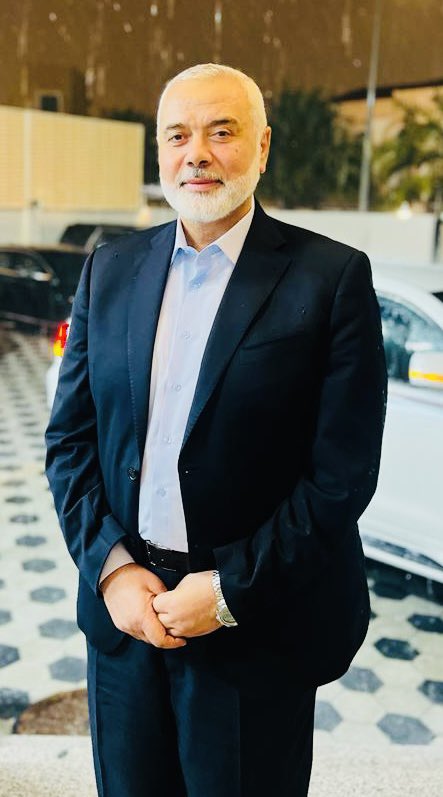 Ümmetin başı sağ olsun diyecegim,
Ortada ne ümmet var nede Baş ! 
Gazze'li mücahidlerin başı sağ olsun !Rabbim şehadetini kabul etsin !