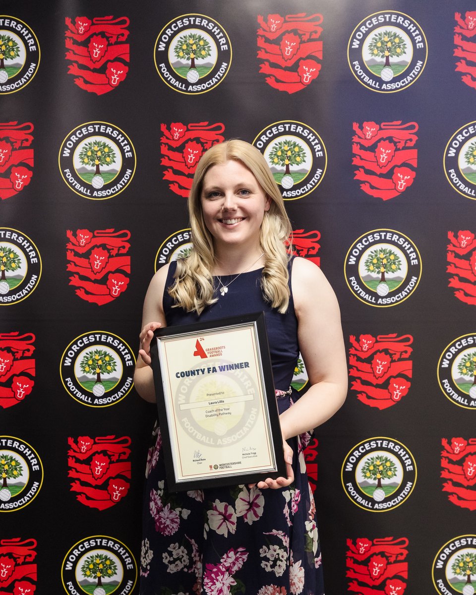 WorcsFA's tweet photo. 🏅 𝐀𝐖𝐀𝐑𝐃𝐒 🏅

Rewarding some of our grassroots coaches of the year 👏

Male Pathway - Jason Scott-Ford (Ashton 88 Youth U15)
Female Pathway - Duncan Palmer (@FcTenbury U13 Girls)
Disability Pathway - Laura Lillis (@WorcAllstarsFC)

#WFAAwards https://t.co/mX3KqEStdG