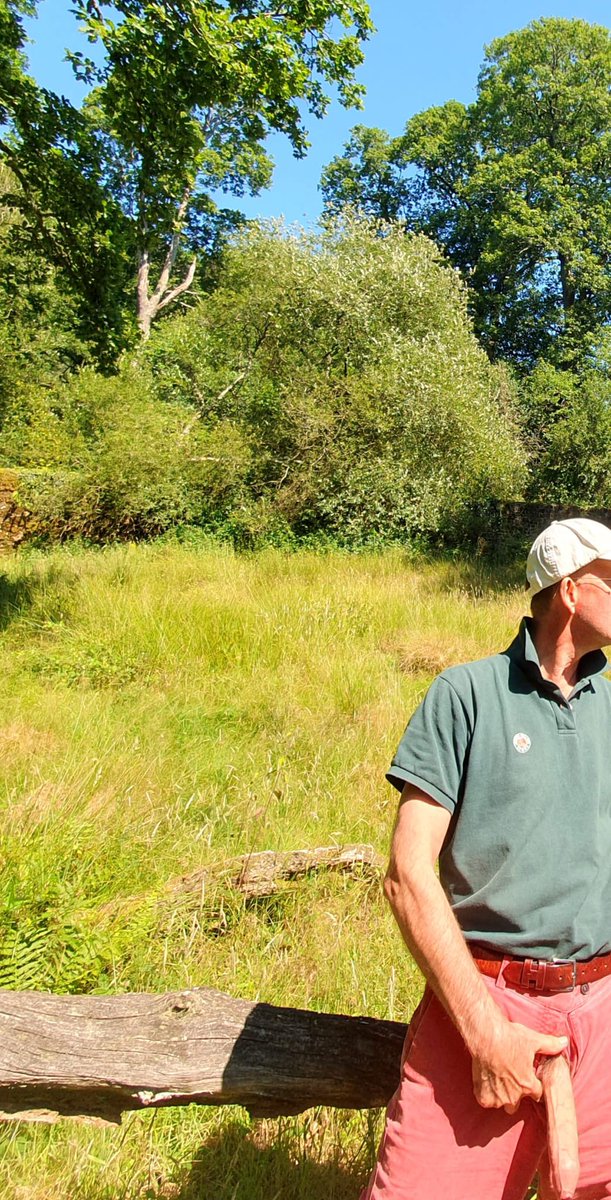 Seeking sun🍆. Best cock on X. This charming HorseHungHuman from the UK has a beautiful 26cm trousersnake🐍. #hungslav #trousersnake #hung #bigcock #bigdick #longcock #hungcock #monstercock #horsehung #Horsecock #horsehunghuman <a href="/men_public/">PublicMenPleasure</a> <a href="/Virgoboy825/">MilkmanNZ</a>