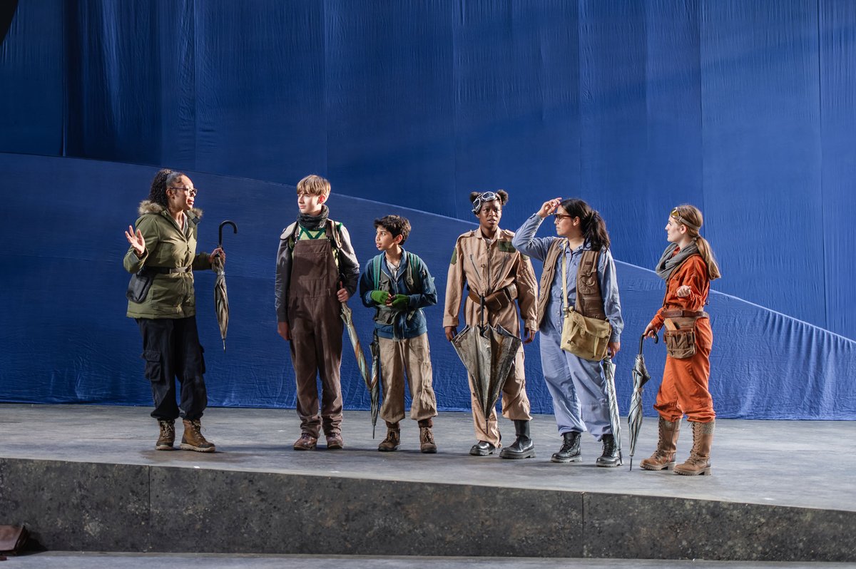 Garsington Opera (@garsingtonopera) on Twitter photo Greetings from the Moon 🌙
A huge well done to everyone involved in A Trip to the Moon for last night's wonderful opening performance of our community opera with <a href="/philharmonia/">Philharmonia Orchestra</a> .
Here is a first look at Garsington's trip to the Moon 🚀
Toi toi toi for today's two shows! Greetings from the Moon 🌙
A huge well done to everyone involved in A Trip to the Moon for last night's wonderful opening performance of our community opera with <a href="/philharmonia/">Philharmonia Orchestra</a> .
Here is a first look at Garsington's trip to the Moon 🚀
Toi toi toi for today's two shows!