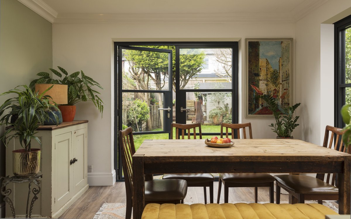 Originbifolds's tweet image. 🔦 Product Spotlight 🔦

This week we take a look at some of our favourite Soho External Doors [OB-36+]. 

🧩 What configuration would suit your property best?

#OriginDoors #SohoCollection