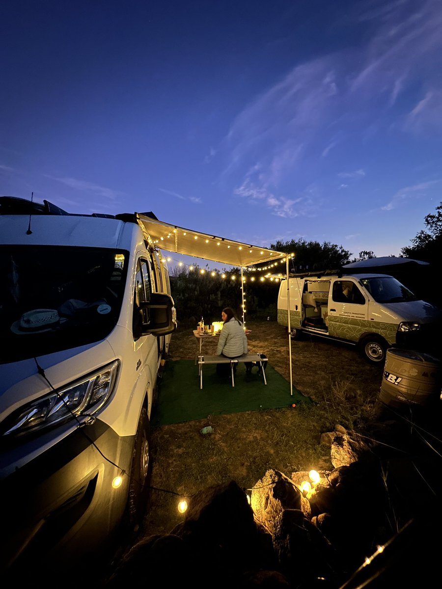 Evenings eating outdoors watching the sun go down and the stars come out ✨🚐🤍 #vanlife