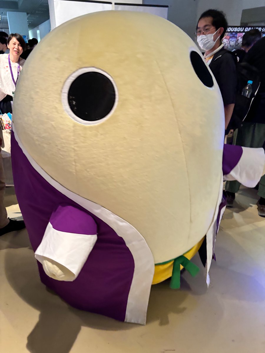MPenningtor's tweet photo. #BitSummit 2024 was fantastic. Excited to share the research we conducted during our trip in the near future. For now, here's a few picture highlights.

(Mayumaro is my new bestie; and yes, in that last picture, that's Shohei Yoshida 🤩) https://t.co/5Zmkav18W3
