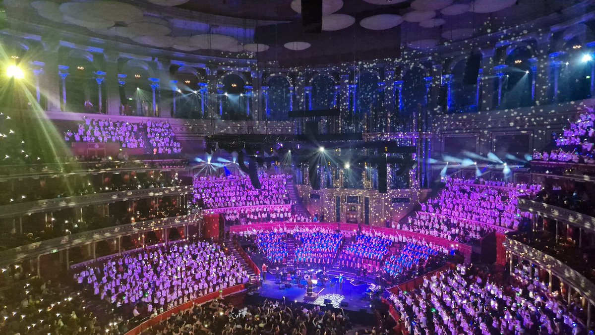 Today’s magic, was yesterday’s dream 💭 

My thought for the day about the need to have big dreams, hopes and visions for our area of work, and to celebrate when moments of magic happen. 

Keep dreaming music people 💫