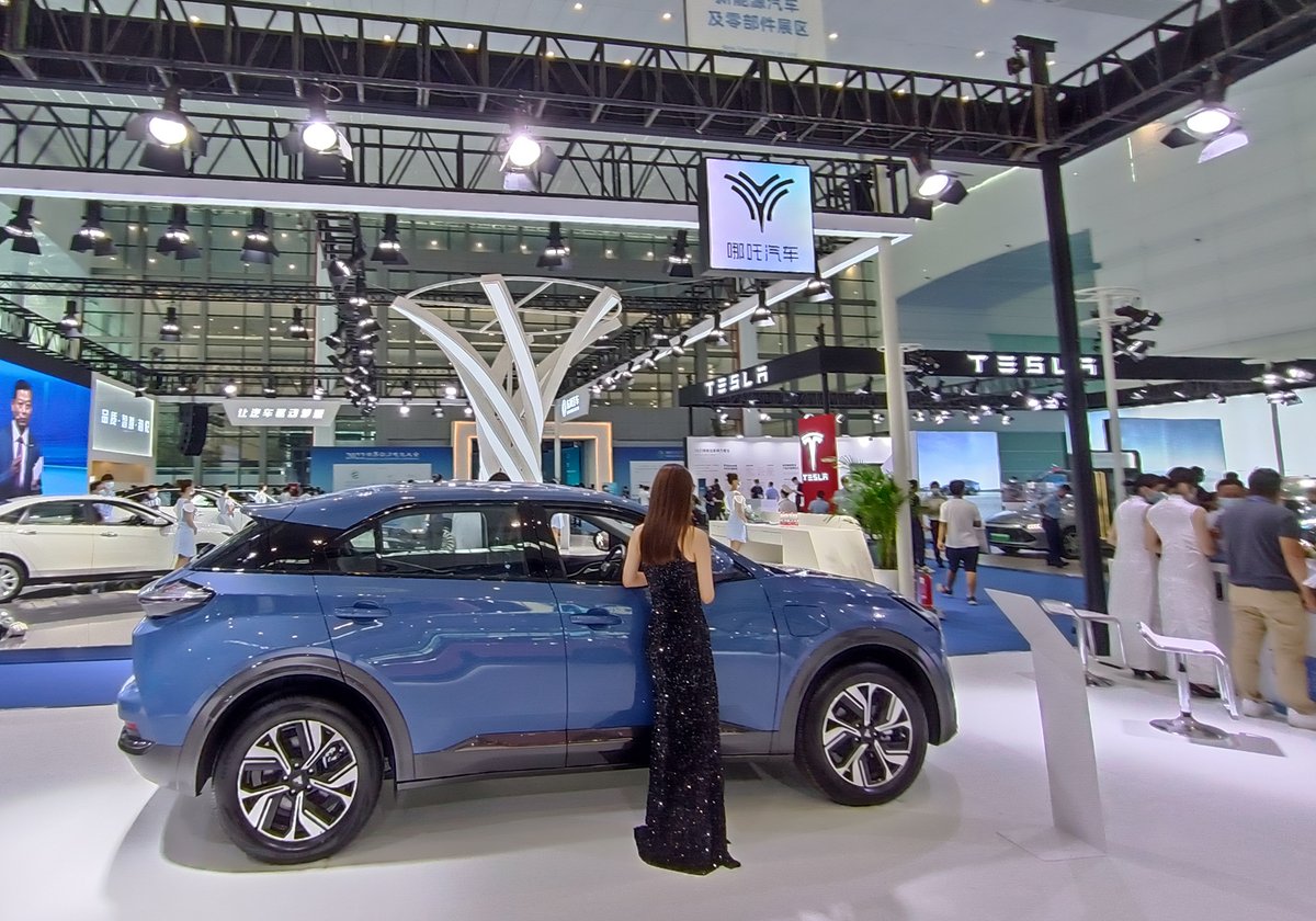 NBDPress's tweet image. On July 25th, Neta Auto&apos;s &quot;new intelligent all-electric SUV&quot; Neta X was launched in Thailand. Within 3 days after the launch event, the order volume for #NetaX in the country exceeded 1,200 units. Up to now, Neta Auto has established 42 stores in Thailand.