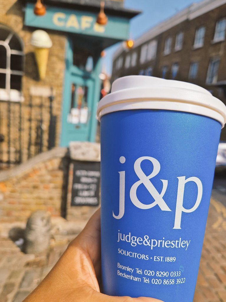 Simple pleasures. Freshly grounded coffee from my travel cup on a beautiful Summer day in Blackheath Village. 

Cheers!

#Blackheath 
#Merch