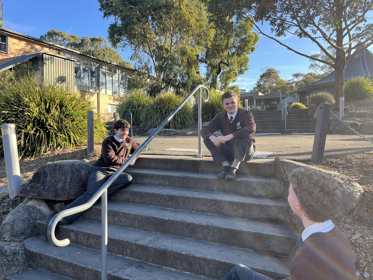 STUDENT LEADER 2025 PROGRAM
78 Year 11 students are participating in the College's Student Leaders 2025 Program.
The Program is built on the Carmelite tenet of service and is designed to strengthen a student's ability to reflect, collaborate and communicate more effectively.