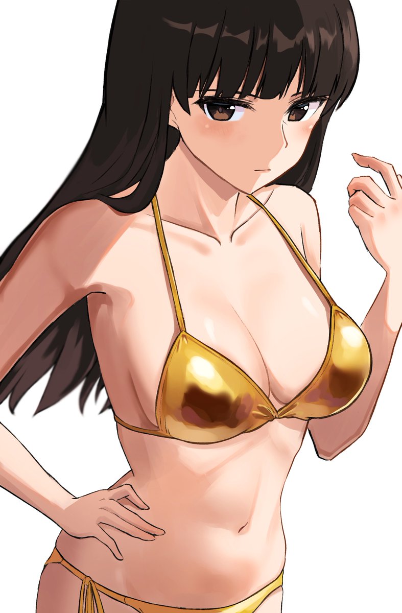 [我曹] 人妻西住志穗 金色比基尼一張