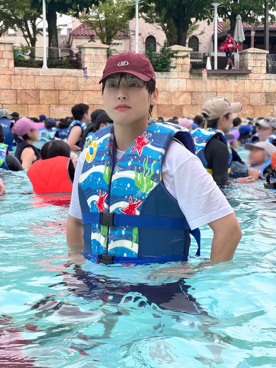 SF9official's tweet photo. 안녕하세요 파도에 강한 남자 인덱스입니다.
#SF9 #INSEONG https://t.co/FqcEChohjE