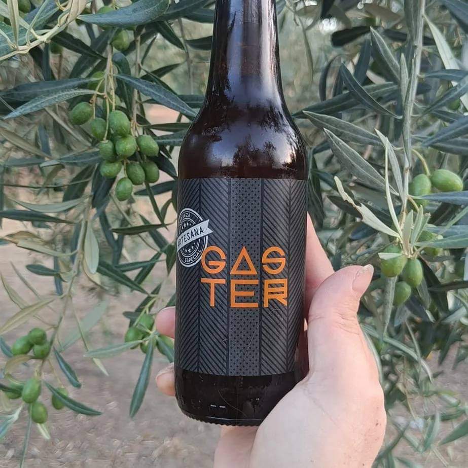 🍺Ja tinc reservada la meva caixa de la tercera cervesa artesana <a href="/gastercraftbeer/">Gastercraftbeer</a> Orígenes, amb fulla d'olivera arbequina 🫒. Feta per Juan Utrera, de #Terrassa, resident a #VitoriaGasteiz Últimes caixes.