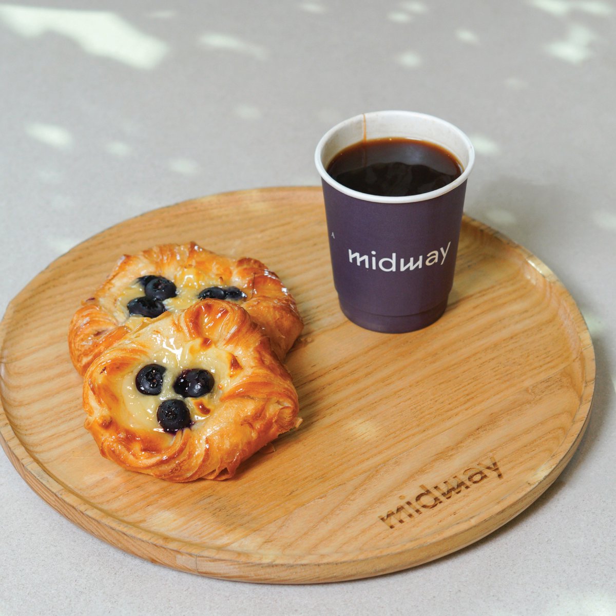 midway_sa's tweet photo. We serve you pastries and coffee both tasty AND fresh 🤩🔥

#midway #Riyadh #coffee #pastry https://t.co/e7WtYV6VJI
