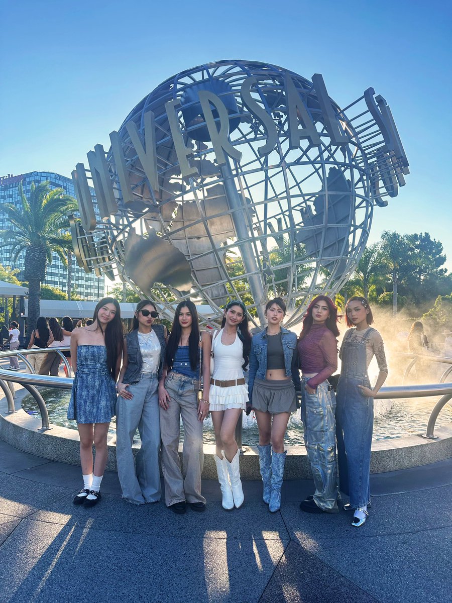 #BINI : C-H-E-R-R-Y, good ingredients are hard to find… but not in Universal Studios, L-EYY!🤙🏻

If you want it sweet, get your groove on lock with our #BINI_CherryOnTopDC!💃🏼🍒

Full vid here:
🔗 vt.tiktok.com/ZSYwAevgJ/

#BINI_CherryOnTop #BINIversayangHulyo