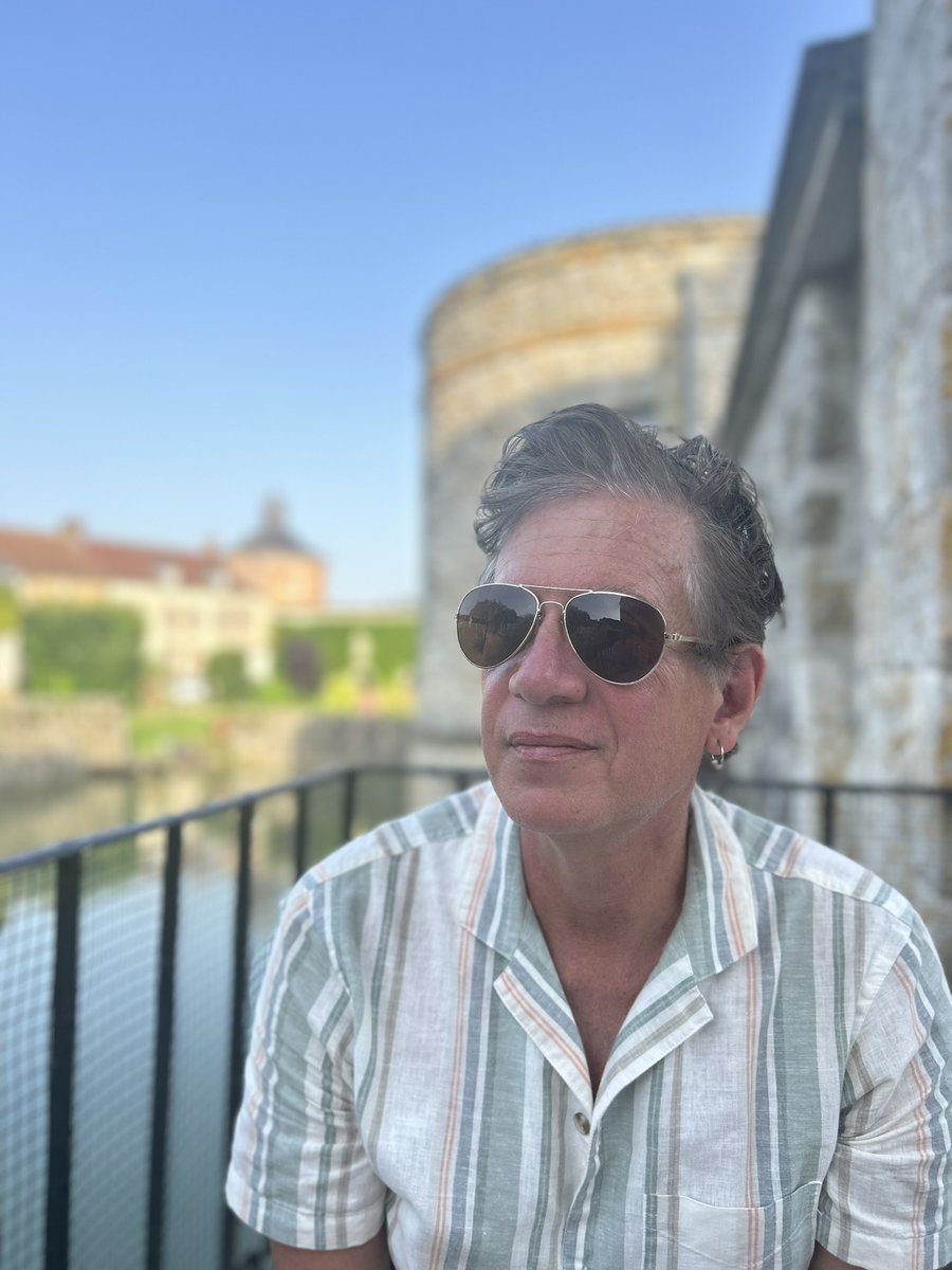 Tony Parisi tweet media