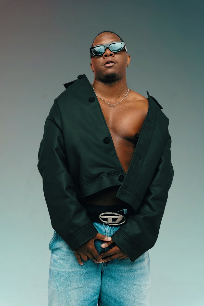 Dropping new music this friday🗣
#umsindo ft <a href="/KiddoCSA_/">Kiddo CSA</a> 

Pre Save it now ♥️ : africori.to/umsindo 

<a href="/Africori/">AFRICORI</a>