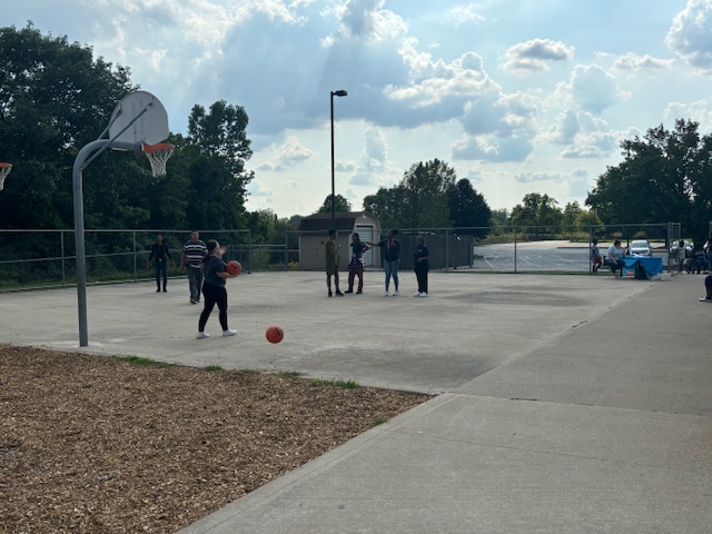 WinterfieldVA's tweet photo. Thank you to the families who stopped by our school for "Popsicles on the Playground" to grab a popsicle with their scholar. Families were able to mingle with eachother, with Principal Scribner, Ms. Danielle, Dean Fuller, and our new Champions Before/After School Care family 😀 https://t.co/zGYfp68iLJ