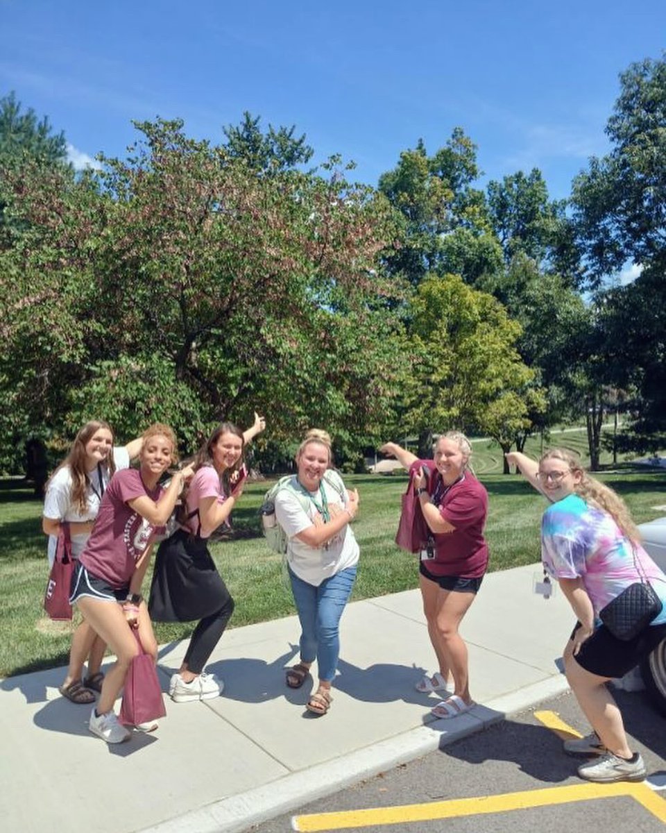 EKU_CHS's tweet image. 💥 Last day of CHS LEAD photo dump! 💥