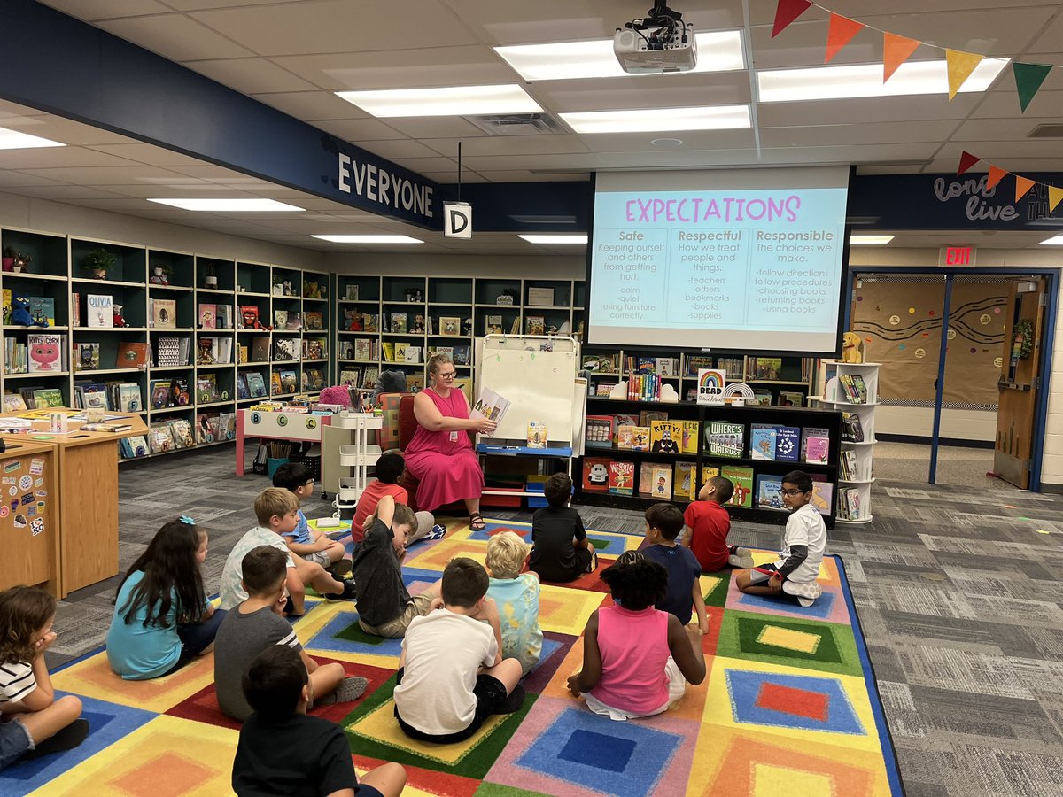 So much fun visiting buildings these first couple days! So many excited kids &amp; so many awesome teachers &amp; staff making sure kids feel welcome and ready for the year! #opsmaketodaycount <a href="/NorthviewK5/">Northview Elementary</a> <a href="/PCPioneers/">Prairie Center Elementary</a> <a href="/ForestViewFoxes/">Forest View Foxes</a> <a href="/PR_Patriots/">Pleasant Ridge</a>