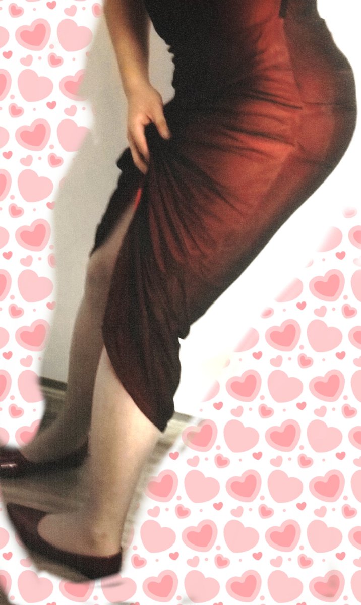 #女装子 #伪娘 #cd #丝袜 #高跟鞋 #高跟控 #腿控 #第四爱  #御姐风 
同城姐妹快快来，好喜欢的巨臀💓