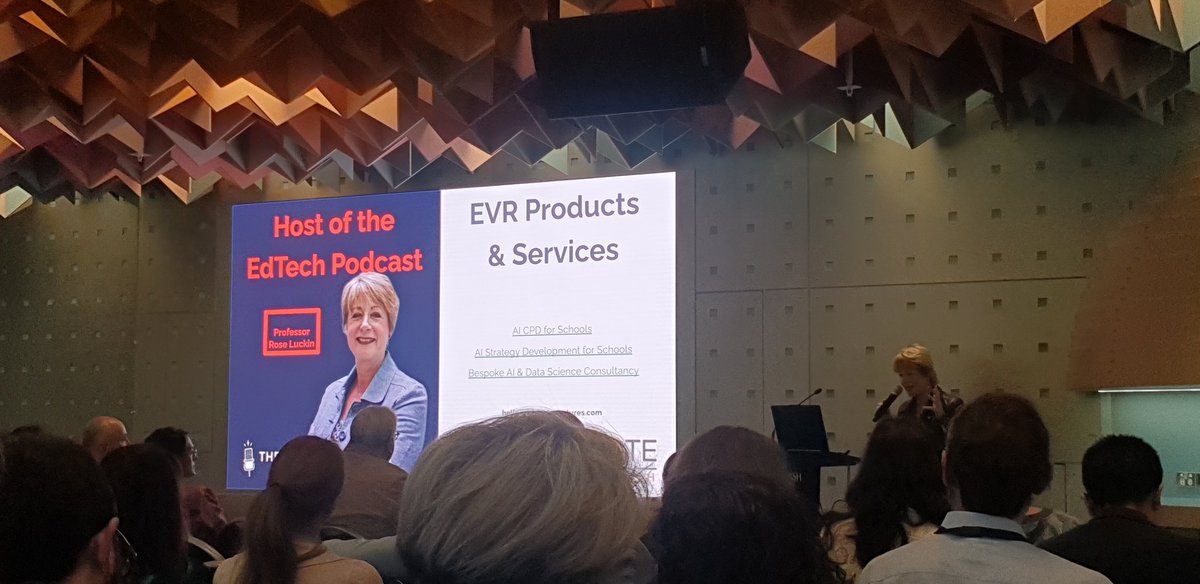 DanijelaGasevic's tweet photo. Fantastic keynote by Prof Rose Luckin at #ASK4AI "AI can help us build a 'fitbit' for the mind to help ensure we increase our human intelligence". https://t.co/G0du2yPRxl