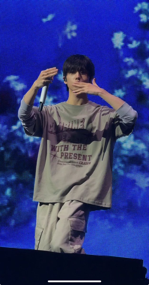 vxsushii's tweet photo. CHENJI READ MY SIGN😭😭😭😭 

#CHENLE #JISUNG #CHENJI #JICHEN #NCTDREAM #TDS3_in_MANILA  #THEDREAMSHOW3_in_MANILA @NCTsmtown_DREAM https://t.co/0KNrIQdCTp