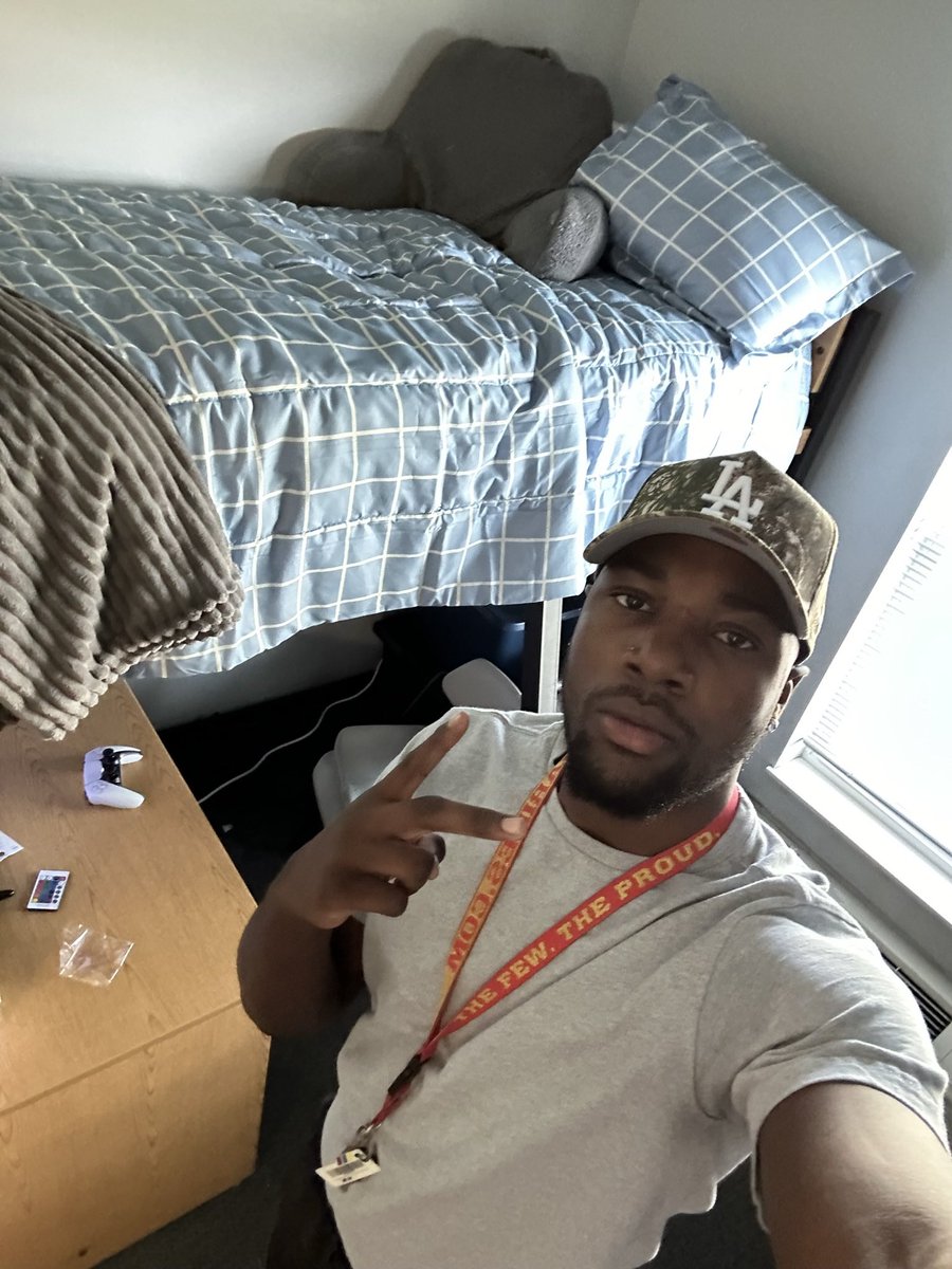 DavisFalconsMBB's tweet image. Next Chapters…
Johnathan Gray - @ABUPatriots 
Deadric Fikes - @NewmanJetsMBB 

10 Toes Down. Be Blessed Fellas.
#BOD💪🏾